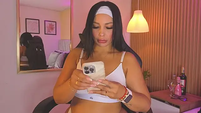 Snapshot of Dakota_diaz_ chatting on November 12, 7:57 pm Dakota diaz online show from November 12, 7:57 pm