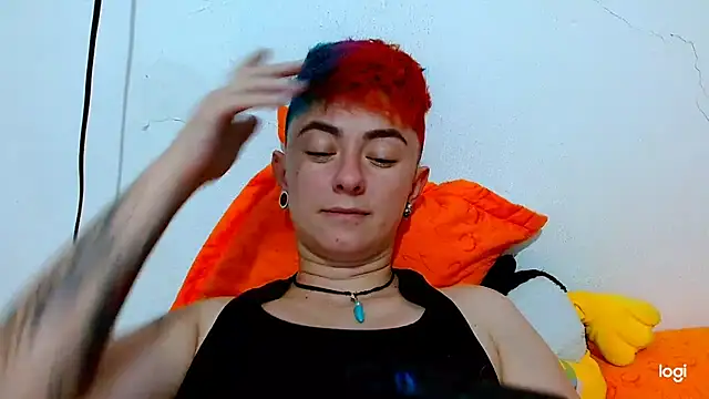 tomboyblue online show from January 28, 9:40 pm