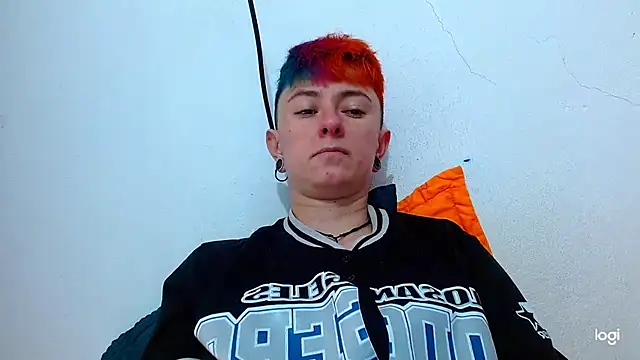 tomboyblue online show from February 4, 6:27 pm