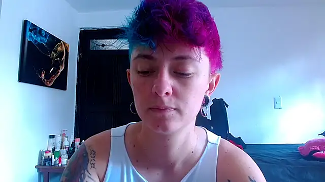 tomboyblue online show from May 22, 5:29 pm