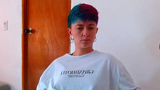 tomboyblue online show from July 3, 3:29 pm