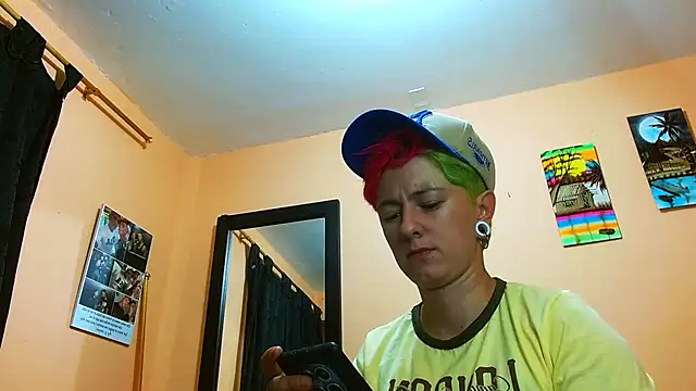 tomboyblue online show from July 24, 8:01 am