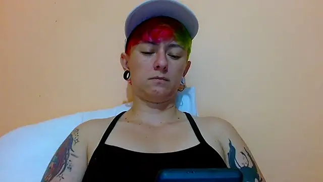 tomboyblue online show from July 27, 1:01 am