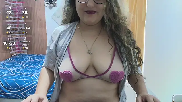 Snapshot of niraksil chatting on February 10, 12:20 pm niraksil online show from February 10, 12:20 pm