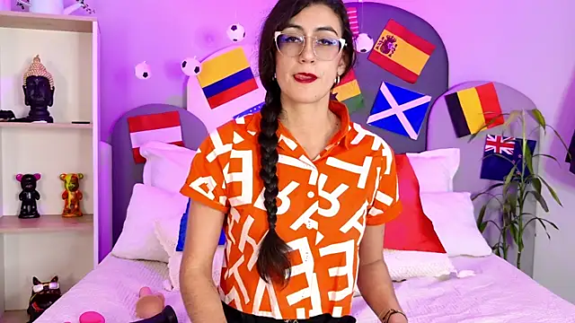 SophieGomez22 online show from July 4, 11:49 am