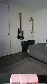 cnc cutiexx online show from April 17, 2:25 am