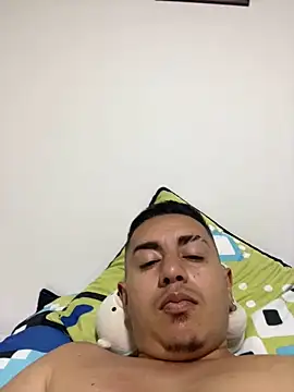 DanielGomez9 online show from December 26, 5:04 am