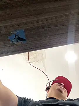 DanielGomez9 online show from January 28, 8:36 pm