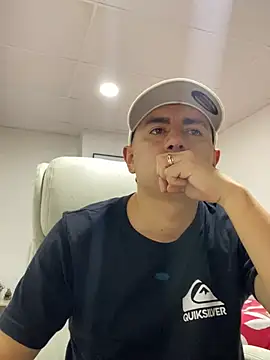 DanielGomez9 online show from March 4, 11:11 pm