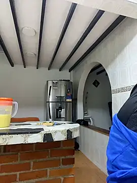 DanielGomez9 online show from March 16, 8:10 am