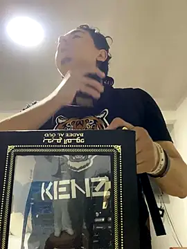 DanielGomez9 online show from September 29, 2:22 pm