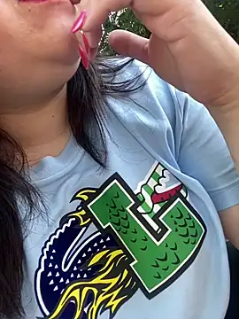 Snapshot of rorooro777 chatting on March 5, 12:11 pm rorooro777 online show from March 5, 12:11 pm