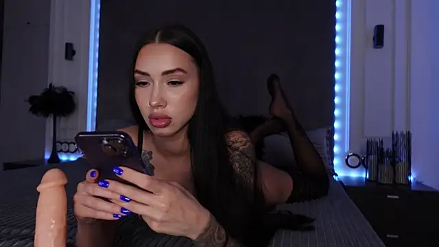 Snapshot of mila_blvck chatting on September 10, 8:14 am mila blvck online show from September 10, 8:14 am