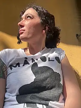 Strawberry queen91 online show from April 16, 1:56 pm