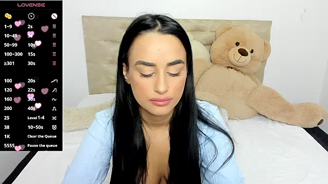 Snapshot of DarcieJane chatting on December 14, 7:25 pm DarcieJane online show from December 14, 7:25 pm