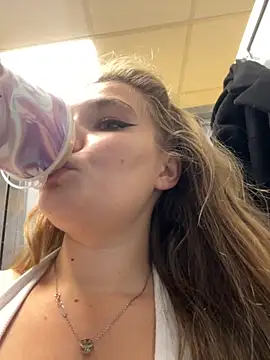 Holy Tereza online show from October 11, 6:28 pm