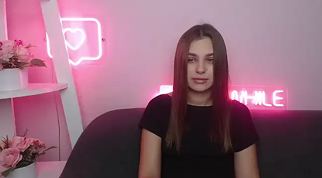 Snapshot of MilanaAngelAs chatting on February 2, 5:42 am MilanaAngelAs online show from February 2, 5:42 am