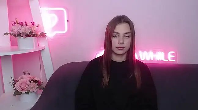 Snapshot of MilanaAngelAs chatting on February 22, 8:50 am MilanaAngelAs online show from February 22, 8:50 am