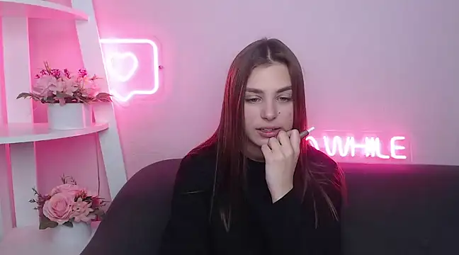 Snapshot of MilanaAngelAs chatting on February 22, 11:57 am MilanaAngelAs online show from February 22, 11:57 am