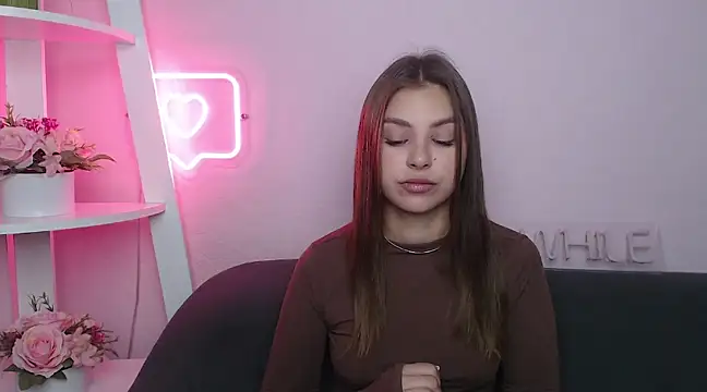 Snapshot of MilanaAngelAs chatting on March 14, 5:48 am MilanaAngelAs online show from March 14, 5:48 am