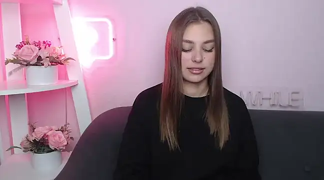 Snapshot of MilanaAngelAs chatting on March 15, 2:12 pm MilanaAngelAs online show from March 15, 2:12 pm