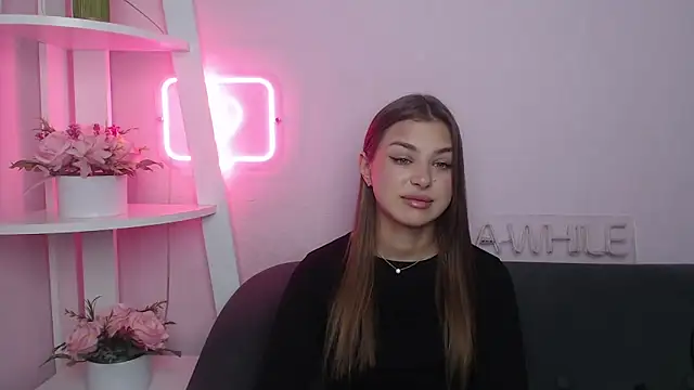 Snapshot of MilanaAngelAs chatting on November 7, 5:40 am MilanaAngelAs online show from November 7, 5:40 am