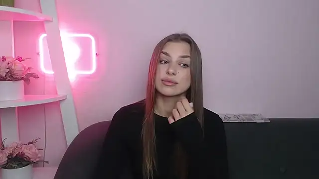 MilanaAngelAs online show from November 21, 1:43 pm