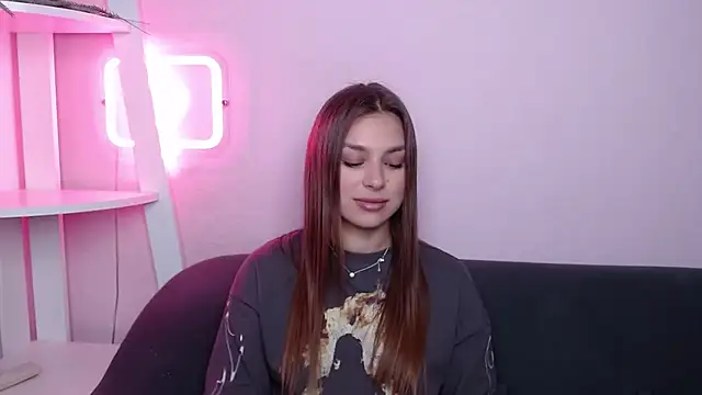 MilanaAngelAs online show from March 22, 5:44 am