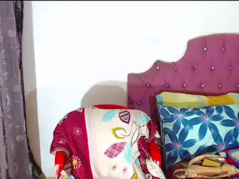 Snapshot of KandyHot_ chatting on March 8, 4:28 pm KandyHot online show from March 8, 4:28 pm