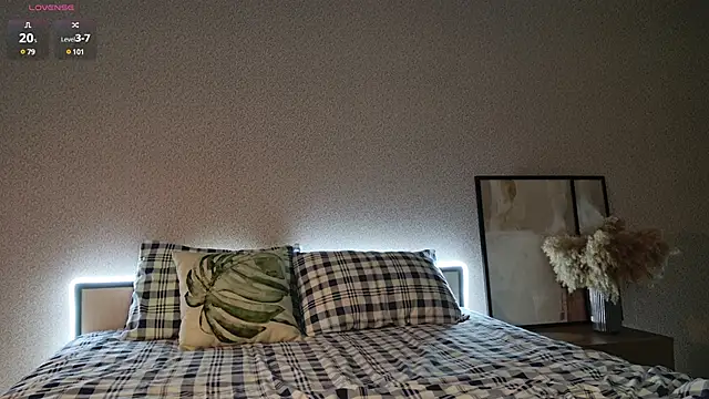 Hey Kris online show from December 15, 5:10 pm