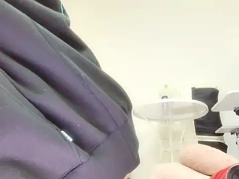 Snapshot of nene_teacher chatting on February 2, 2:27 am nene teacher online show from February 2, 2:27 am