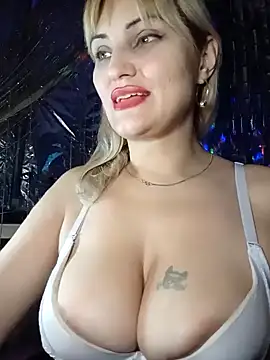 Snapshot of Freya_Milf chatting on January 15, 6:51 pm Freya Milf online show from January 15, 6:51 pm