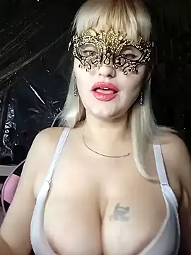 Snapshot of Freya_Milf chatting on January 28, 1:59 pm Freya Milf online show from January 28, 1:59 pm