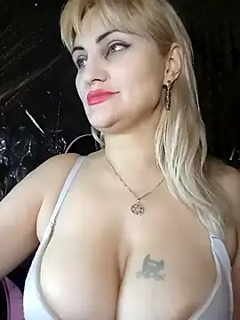 Snapshot of Freya_Milf chatting on February 1, 7:44 pm Freya Milf online show from February 1, 7:44 pm