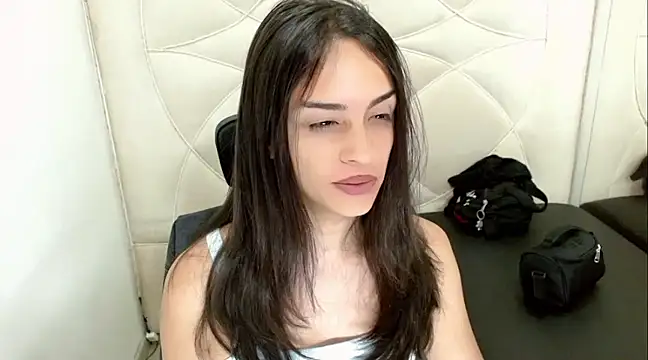 Dollbehavior  online show from December 17, 9:28 am