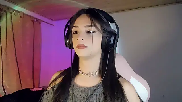 Dollbehavior  online show from February 4, 4:29 am