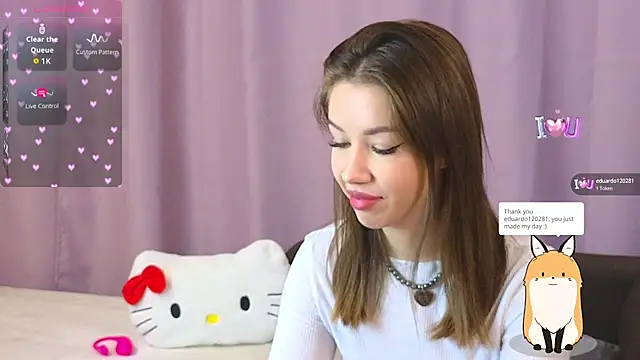 Snapshot of ellie_kramer chatting on October 11, 8:18 pm ellie kramer online show from October 11, 8:18 pm