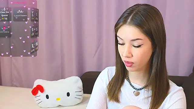 Snapshot of ellie_kramer chatting on November 21, 7:34 pm ellie kramer online show from November 21, 7:34 pm