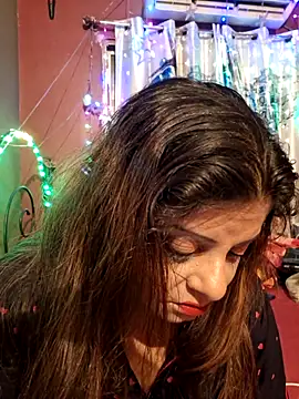 Maaya66 online show from April 4, 4:04 pm