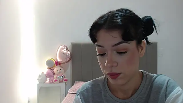 Snapshot of Caribbean_beauty_ chatting on October 19, 3:07 am Caribbean beauty  online show from October 19, 3:07 am