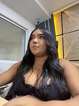 little lissiee online show from November 1, 12:01 am