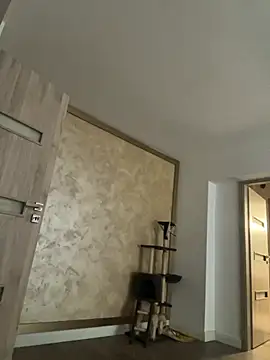 AllysonK online show from January 11, 12:43 pm