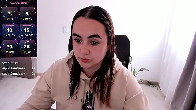 Snapshot of maryluna95 chatting on May 27, 6:27 pm maryluna95 online show from May 27, 6:27 pm
