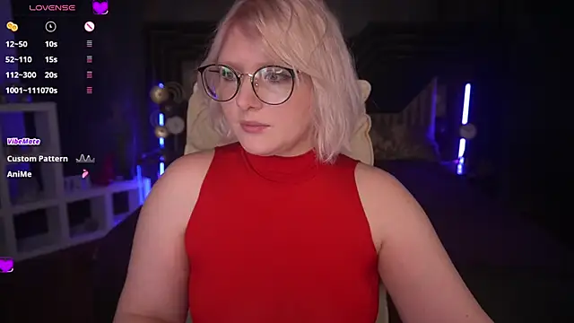 Snapshot of CoolTatis chatting on January 27, 2:24 pm CoolTatis online show from January 27, 2:24 pm