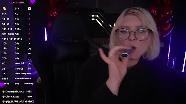 Snapshot of CoolTatis chatting on February 13, 5:16 am CoolTatis online show from February 13, 5:16 am