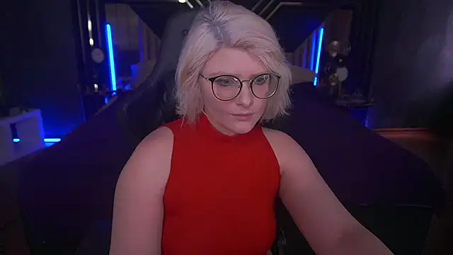 Snapshot of CoolTatis chatting on March 1, 7:30 am CoolTatis online show from March 1, 7:30 am