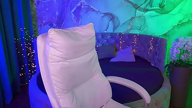 Snapshot of CoolTatis chatting on September 30, 6:51 am CoolTatis online show from September 30, 6:51 am