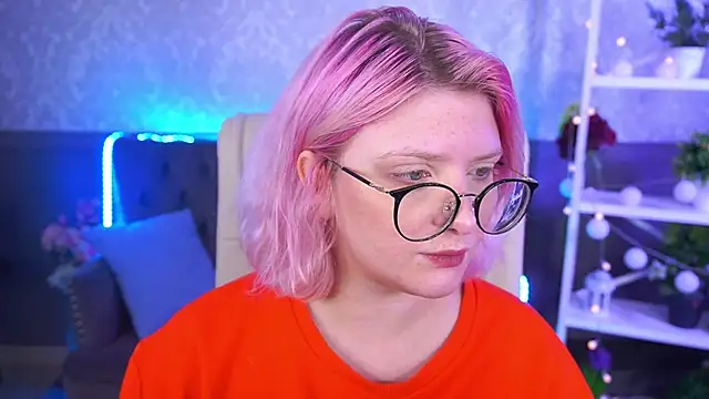 Snapshot of CoolTatis chatting on October 13, 7:08 am CoolTatis online show from October 13, 7:08 am