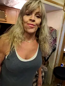 annika lately online show from September 22, 2:13 am