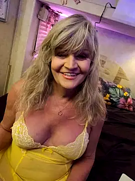 annika lately online show from February 28, 4:24 am